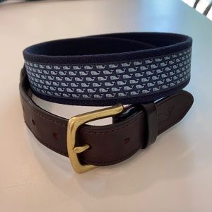 Vineyard vines Vineyard Whale Canvas Club Belt